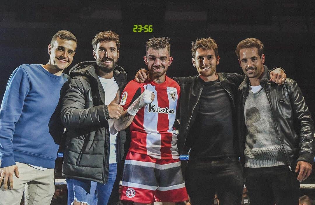 イバイ・ゴメスのインスタグラム：「¡GRANDE AMIGO! 🙌🏼 ZORIONAK @jonfer1 ! 👏🏼 ¡MUY ORGULLOSO DE TI!  Todo el trabajo, constancia y tu TOTAL profesionalidad, siguen dando resultados 💪🏼 ¡Y en febrero a por otra! 🥊」