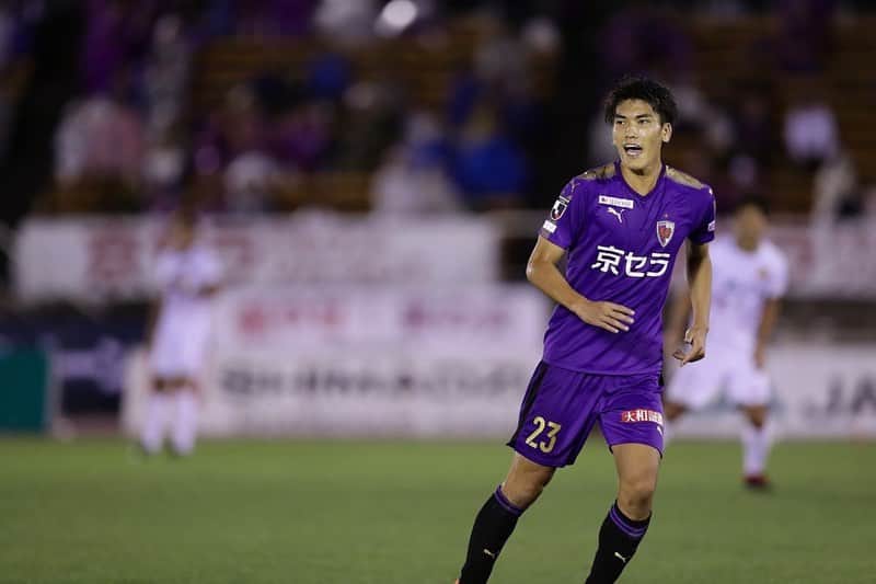 一美和成のインスタグラム：「この度リリースがありました通り 横浜FCに期限付き移籍することになりました。 京都サンガでの1年間は自分にとって成長することが出来ました。 選手やスタッフの皆さん そしてサポーターの皆さんのおかげです！本当にありがとうございました！ そして横浜FCに携わる皆様。 全力で頑張りますのでこれからどうぞ応援の程よろしくお願いします！」