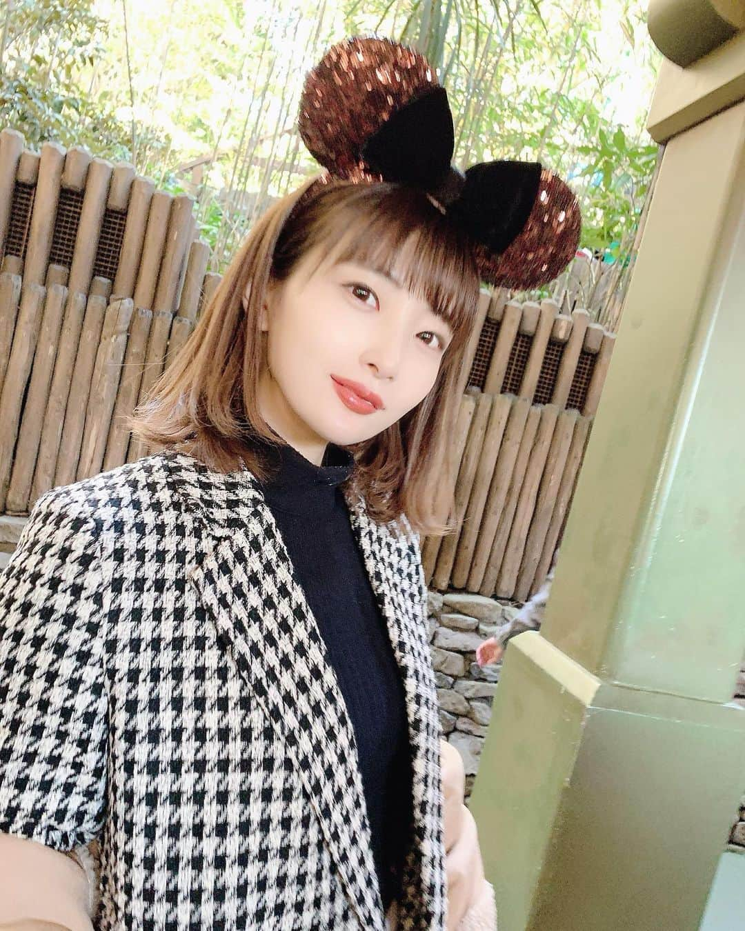 岸野里香さんのインスタグラム写真 - (岸野里香Instagram)「東京旅行🧳 TDL楽しかったな🥺アトラクションは、ジャングルクルーズとイッツアスモールワールドの2つに乗りました‼️満足😂💕 #TDL #男の子ママ」12月29日 19時18分 - rikakishino_official