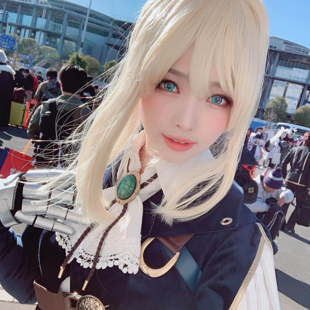 Elyさんのインスタグラム写真 - (ElyInstagram)「Cosplay Atago from Azur Lane at Comiket 97 day2. 2日目、お疲れ様でした♥︎ これからは4日目サークル参加します、よろしくお願いします！  #C97コスプレ #C97 #コミケ97」12月29日 19時29分 - eeelyeee