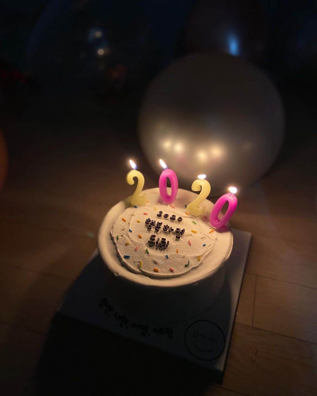 キム・ナヒョンのインスタグラム：「_HELLO 2020_ ♥️ #민선나현서영예린」