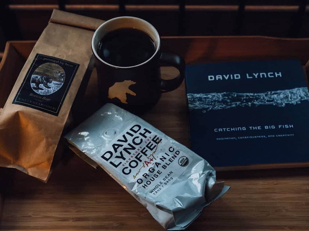 カイル・マクラクランさんのインスタグラム写真 - (カイル・マクラクランInstagram)「A little David Lynch + some damn fine coffee to round out your weekend? Sounds pretty good to me 〰☕️〰⁣ ⁣ 📷: @gmcmanus10」12月30日 5時09分 - kyle_maclachlan