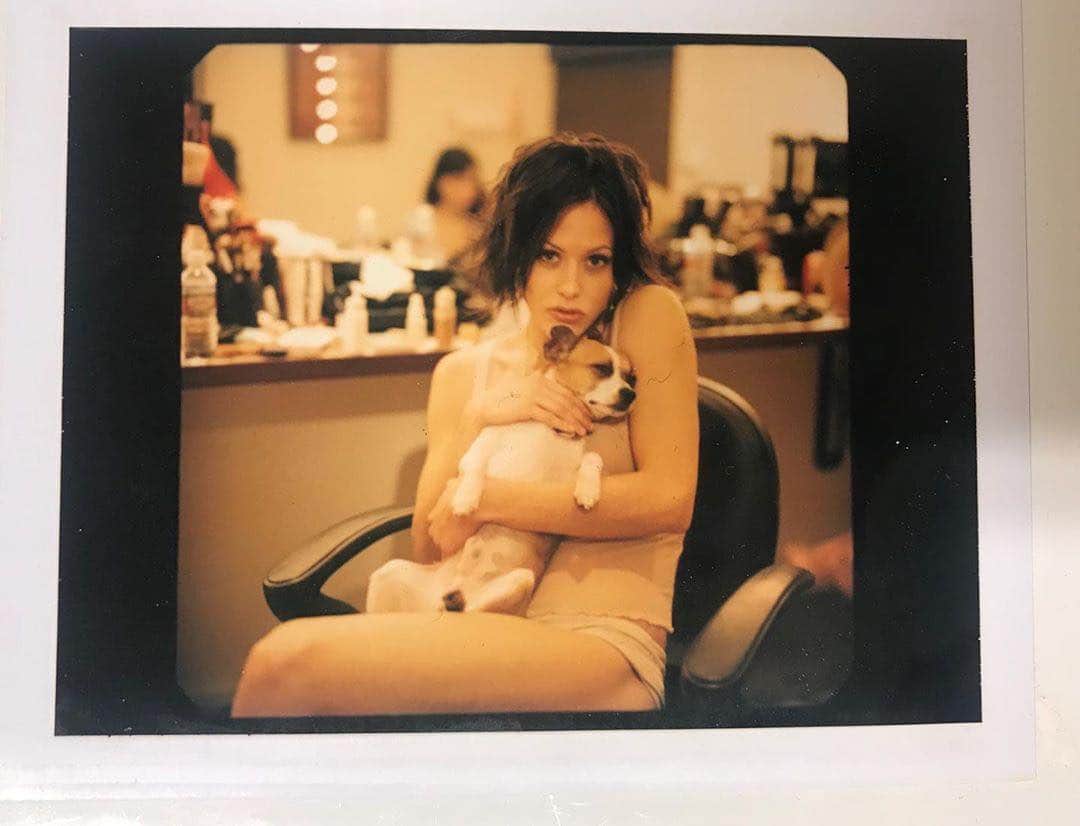 キャサリン・メーニッヒのインスタグラム：「Reposting @thejenniferbeals  Circa 2003 for New York Magazine with baby Floyd.  Time flies」