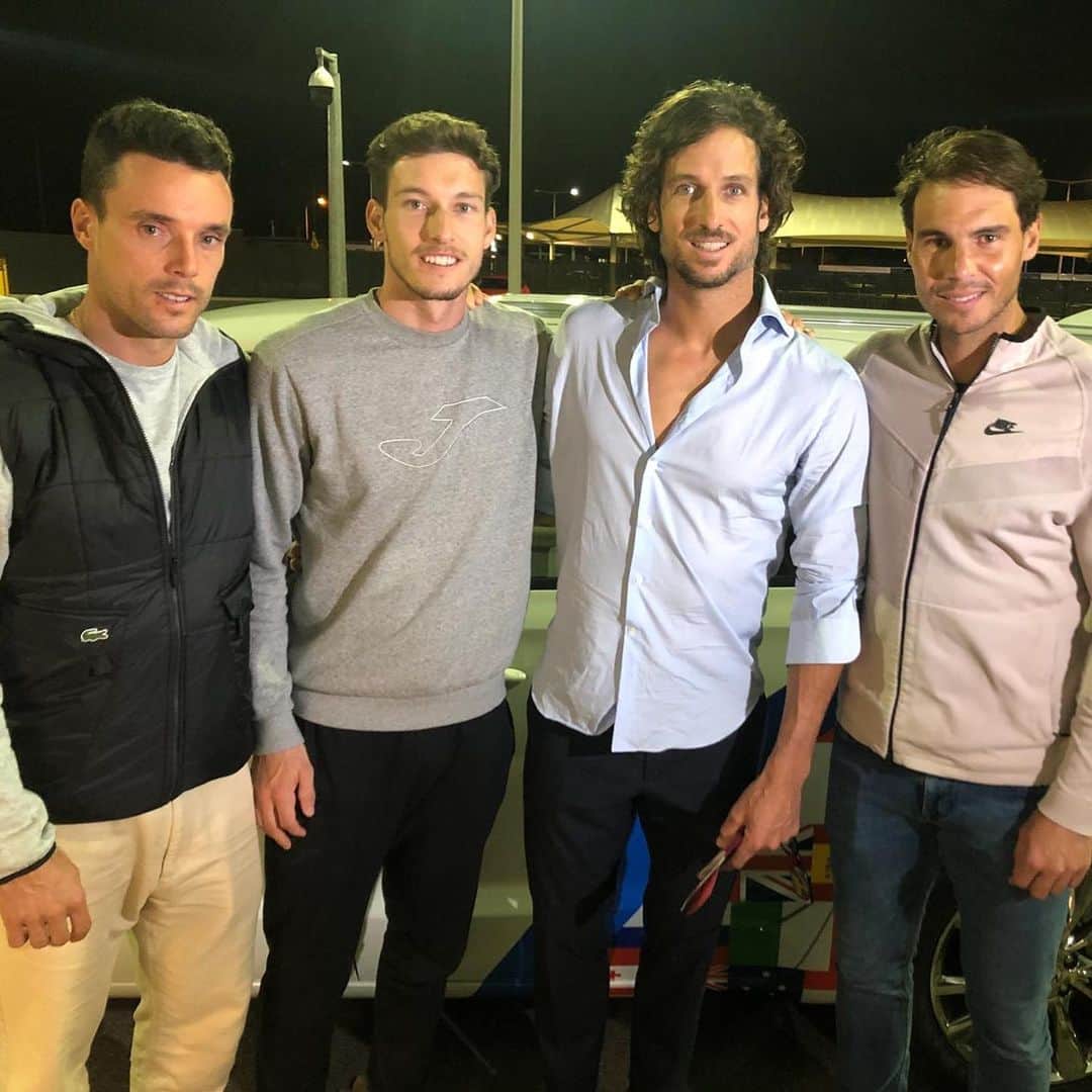 ATP World Tourさんのインスタグラム写真 - (ATP World TourInstagram)「What a team! 😳  @rafaelnadal & 🇪🇸 #TeamSpain have landed in Australia for the @atpcup!」12月30日 5時49分 - atptour