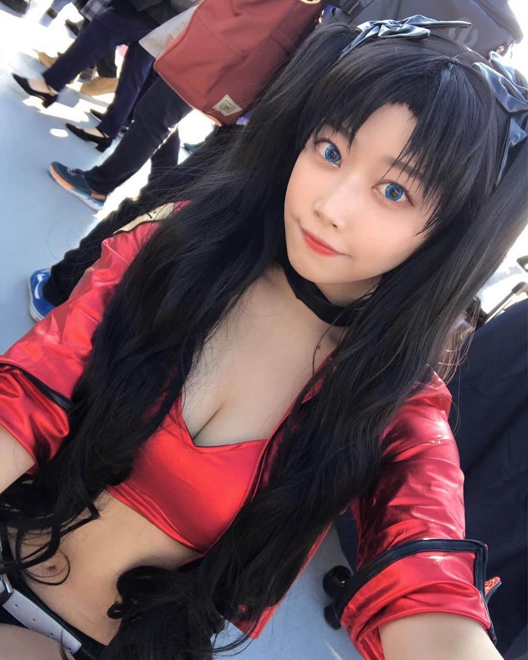 西井綾音のインスタグラム：「. コミケ2日目　おつかれさま💓 TYPE-MOON Racing ver の 遠坂凛やってました✨ . . . 1時間くらいしかいられなかったけど 撮影してくれてありがとう💓 . . 雨降らなければ明日はエヴァのアスカやります！！(山下しゅんやさんのフィギュアの衣装です🌸) . . . . . Please follow me 💓💓 . . . . . . . . #西井綾音 #遠坂凛 #C97 #コミケ #コスプレ #コスプレイヤー #インスタグラビア #撮影会モデル  #typemoonracing  #fgoコスプレ #fgocosplay #fategrandorder  #cosplay  #cosplaygirl #cosplayer  #idol #animecosplay #kawaii #kawaiigirl  #japanesegirl #model #anime  #lfl #likeforfollow #l4l #角色扮演  #动漫 #코스프레」