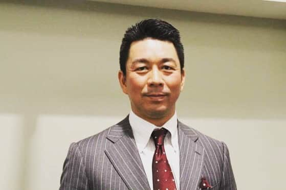 新保友映さんのインスタグラム写真 - (新保友映Instagram)「同い年で、ずっと応援し、ことあるごとに取材させてもらっていた館山元投手そして新コーチ✨ じっくりと話を聞かせてもらいたいと話すと即快諾してくれ、知りたかったことをたっぷり伺わせて頂きました。 改めてその魅力、人間性の素晴らしさに尊敬と感動です✨ 今の、館山くんの言葉を、思いを、そしてこれまでの経験を、多くの方に知って頂きたいです！ 記事は　Full Count @full_countc2 に📝 明日以降まだまだ続きます！ 読んで頂けると嬉しいです！😃 #館山昌平 #ヤクルト #スワローズ #東京ヤクルトスワローズ  #swallows  #楽天 #イーグルズ #楽天イーグルス #東北楽天ゴールデンイーグルス  #投手コーチ #baseball #野球 #야구」12月29日 21時34分 - tomoemoe0520