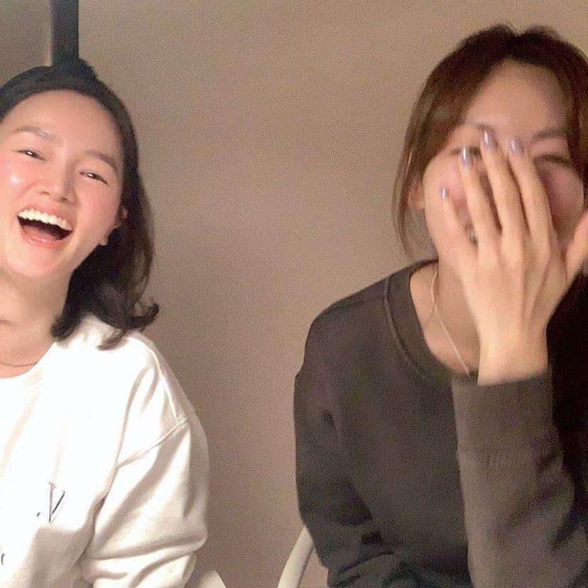 キム・ソヨンさんのインスタグラム写真 - (キム・ソヨンInstagram)「수안 @suann614 집에서^^* 선비언니 @cloe_seonbi ,수안 @suann614 ,환희 @__fffany 요리왕👍  너무 웃었던 행복한 밤^^*♡」12月29日 22時03分 - sysysy1102