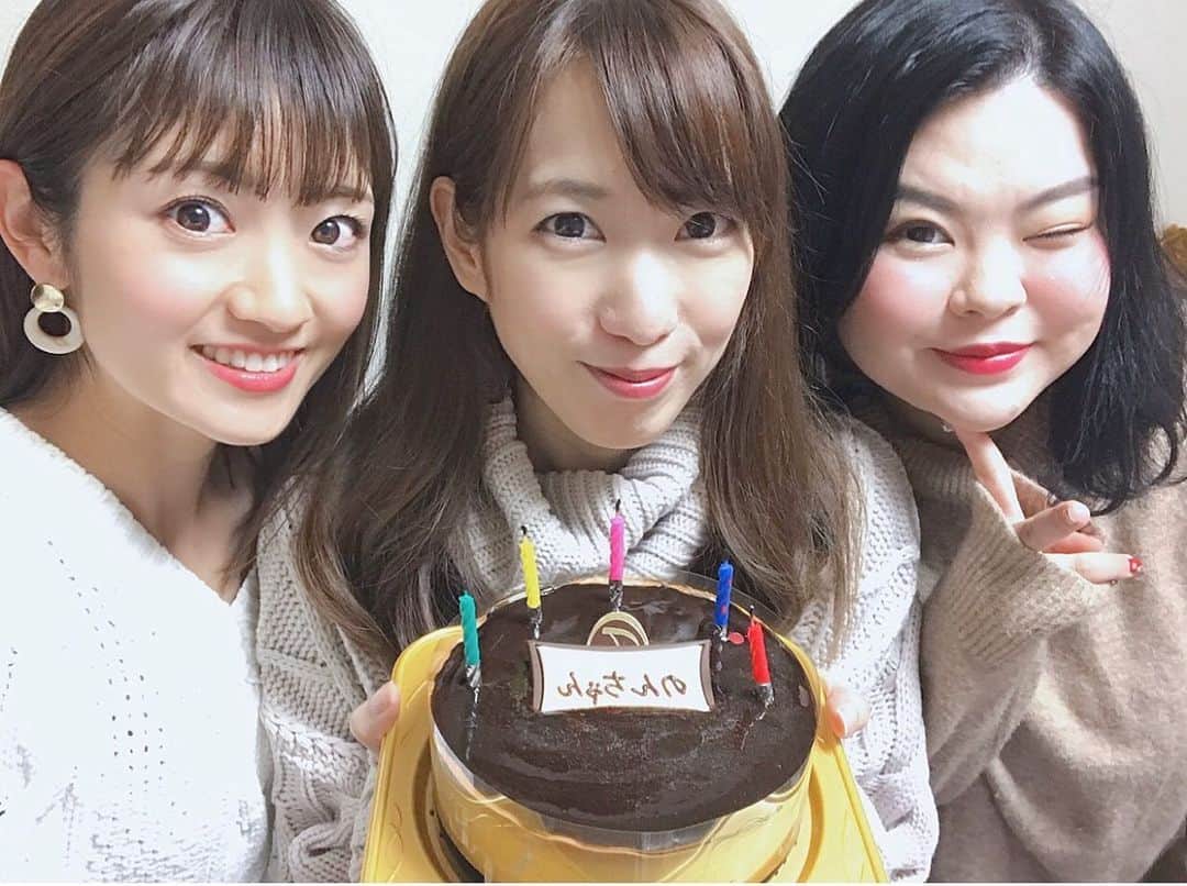 村瀬葵のインスタグラム：「Happy  Birthday のんちゃん🎂💕 今年も大好きなのんちゃんの お誕生日をお祝いしました🥂 今年も変わらず仲良しでいてくれて ありがとう🙌  #happy #birthday #bestfriend #love #お誕生日おめでとう #1220」