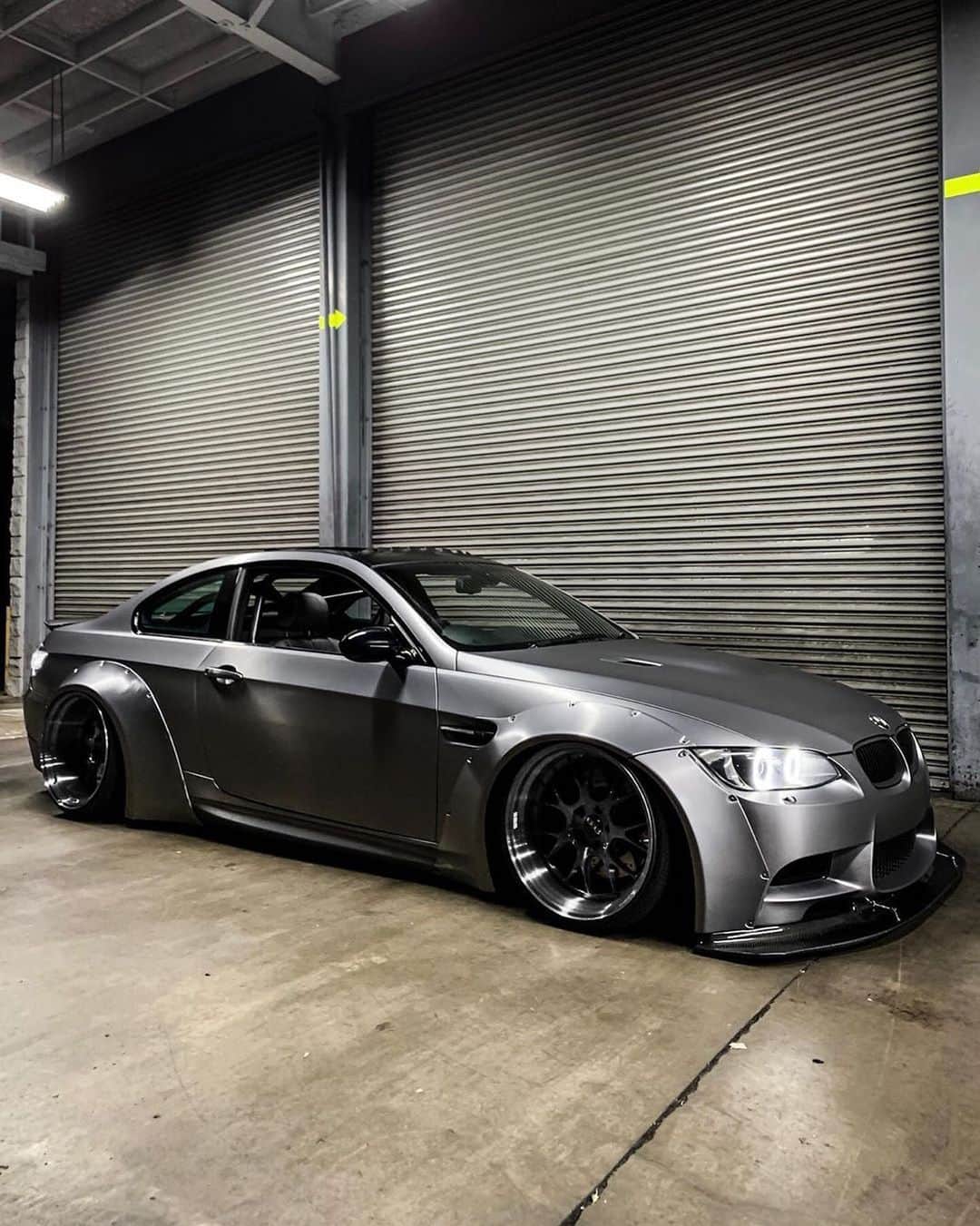 CarsWithoutLimitsさんのインスタグラム写真 - (CarsWithoutLimitsInstagram)「LibertyWalk E92 M3 Owner @tr4plord666  #carswithoutlimits #e92m3」12月29日 22時26分 - carswithoutlimits
