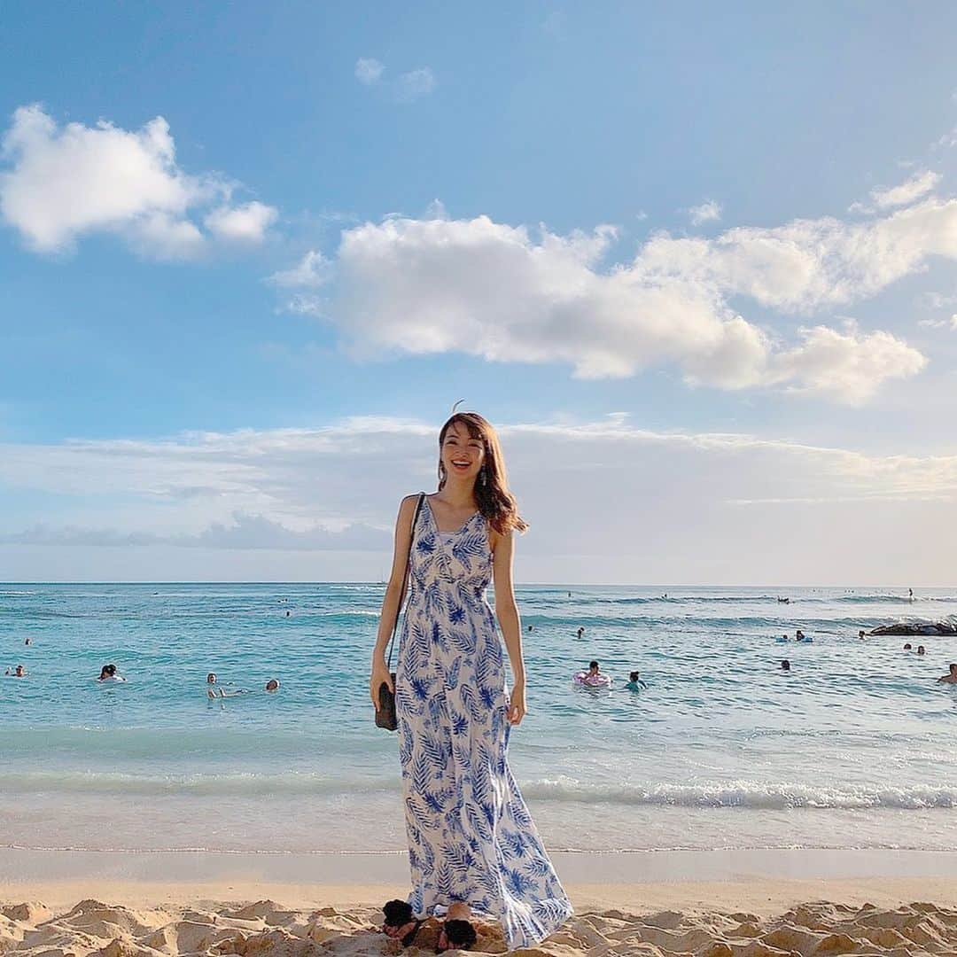 のインスタグラム：「・ アロハソムリエ第二話 ありがとうございました☺︎ ・ とても素敵なロケーションで撮影させていただけて幸せでした！✨ ・ 放送を見たらまたハワイへ行きたくなりました🌴 ・ ・ 今年も残り3日！ 大晦日まで精一杯駆け抜けます〜 ・ #アロハソムリエ#hawaii #ハワイ#最高#ロケーション」