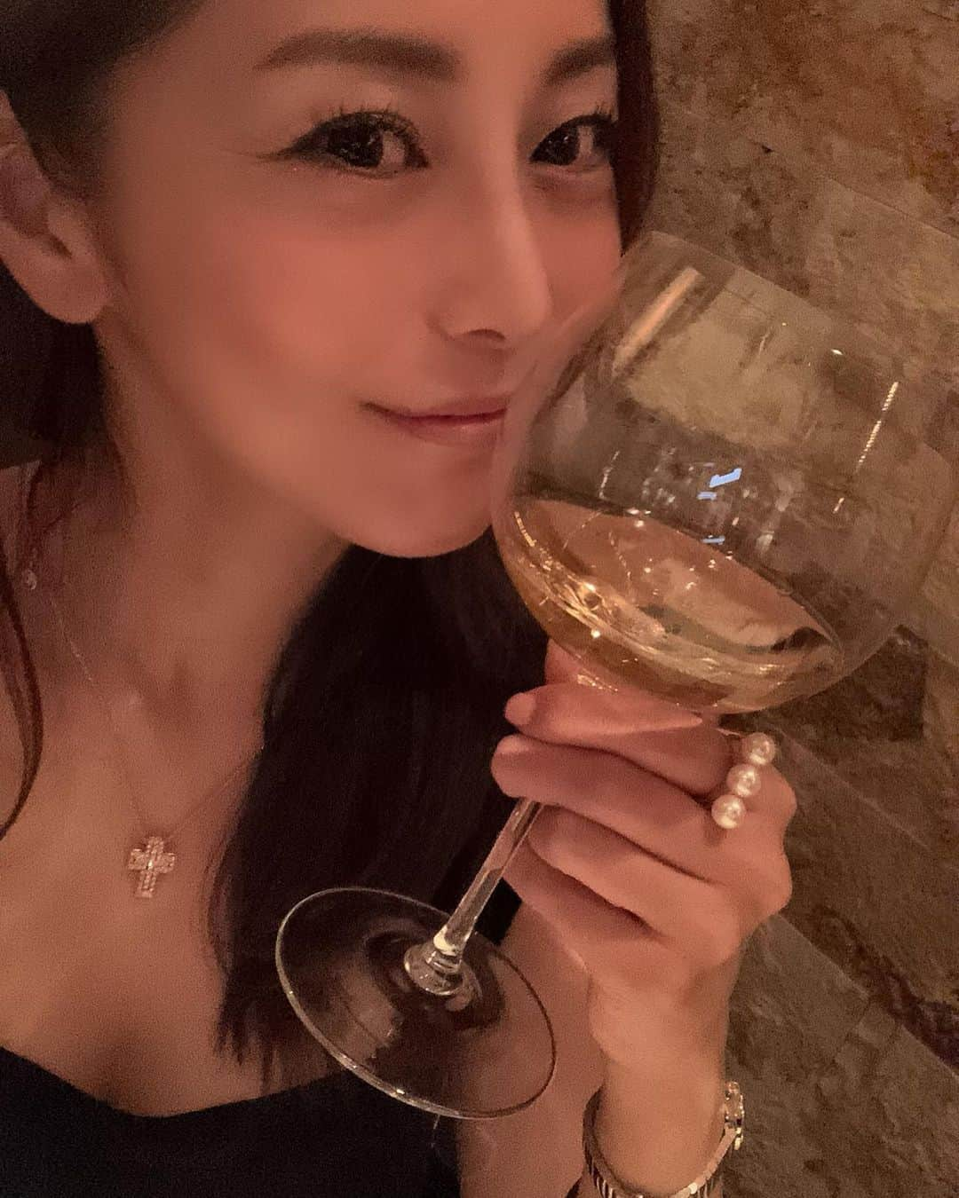 熊切あさ美さんのインスタグラム写真 - (熊切あさ美Instagram)「先日行ったお店も美味しかったなー☺️ 忘年会シーズンで胃が少しやられているから今日は飲まないと決め ゆっくりしていました🥺 あと2日で今年も終わり 大掃除も明日で終わらせなきゃ☺️ １年て早いから後悔しないように毎日過ごさなきゃ #instagood  #フレンチ　#食べるの好きな人と繋がりたい  #食べスタグラム　#japan」12月29日 22時48分 - asami_kumakiri