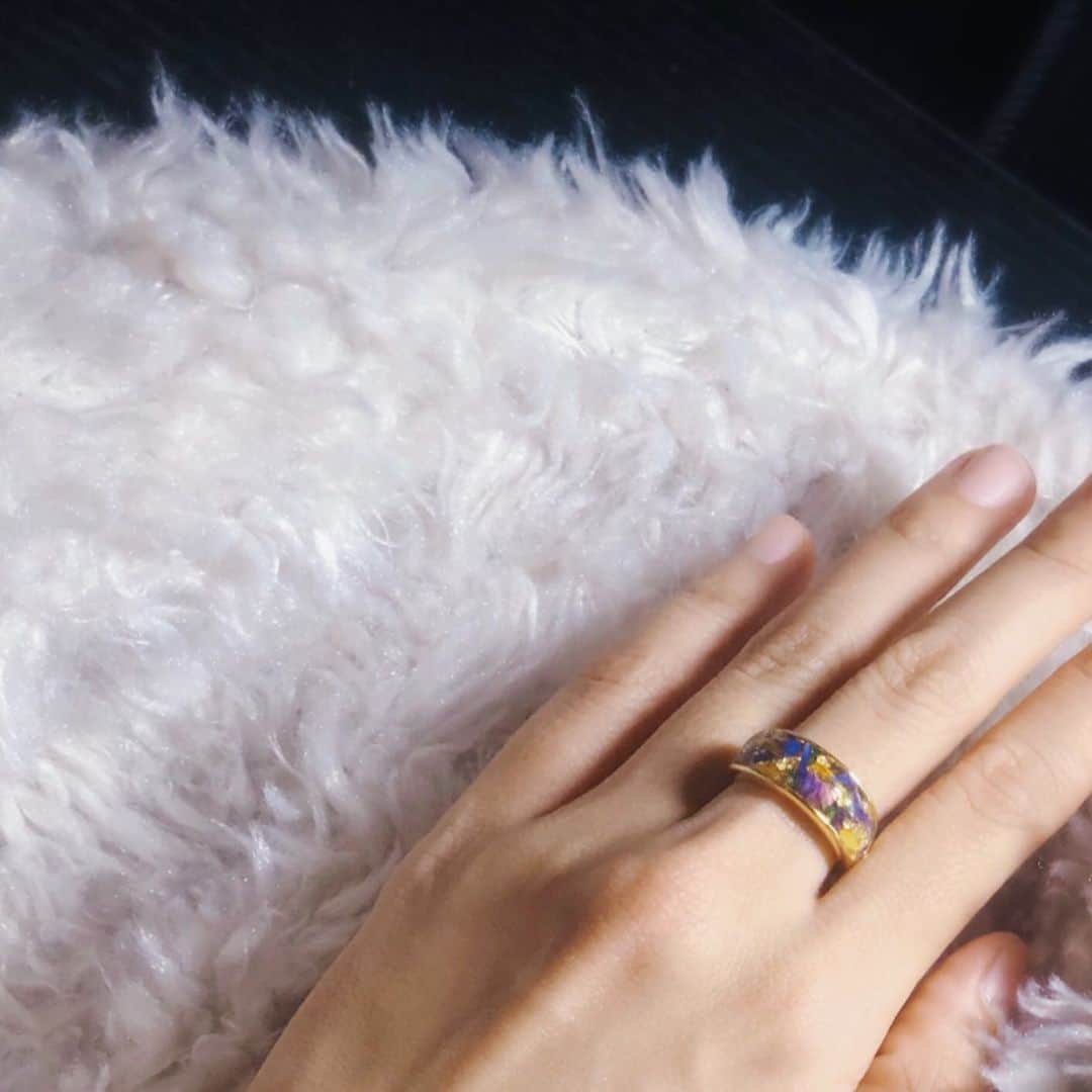 月野もあさんのインスタグラム写真 - (月野もあInstagram)「とてもとてとて可愛いこの指輪を見てほしいです。💍 #指輪 #ハンドメイド #ハンドメイドアクセサリー #ring #handmade #accessory」12月29日 23時27分 - moa_tsukino