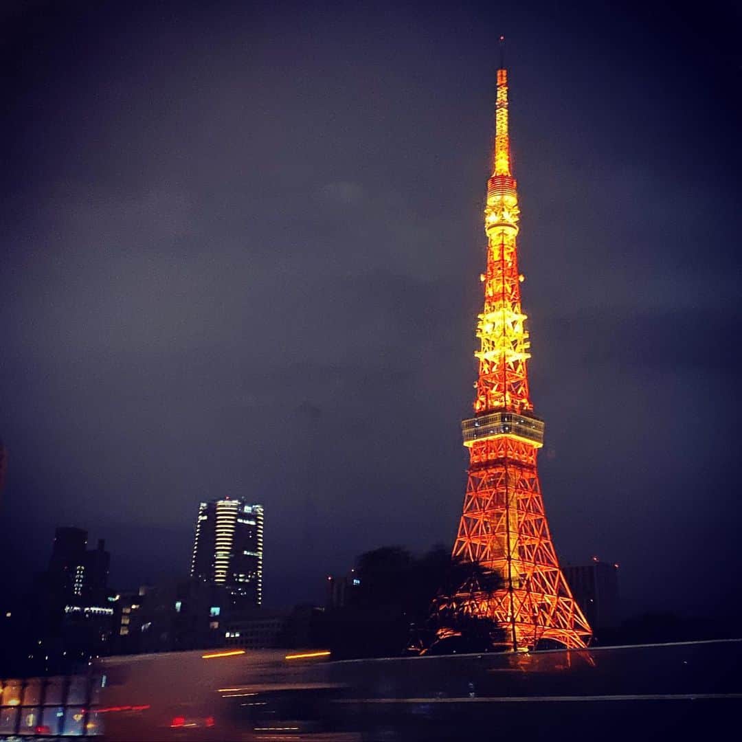 Saschaさんのインスタグラム写真 - (SaschaInstagram)「東京に戻ってきてこの風景を見るのが一番好き🗼」12月29日 23時36分 - sascha348