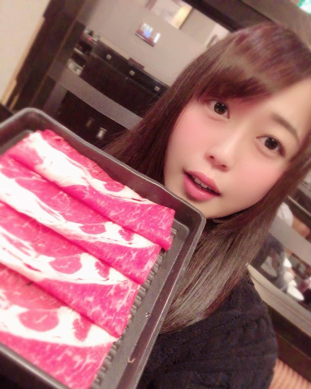 上谷沙弥さんのインスタグラム写真 - (上谷沙弥Instagram)「お肉すっきやねん #スターダム #ブシロード」12月30日 0時02分 - sayasayadesuyo