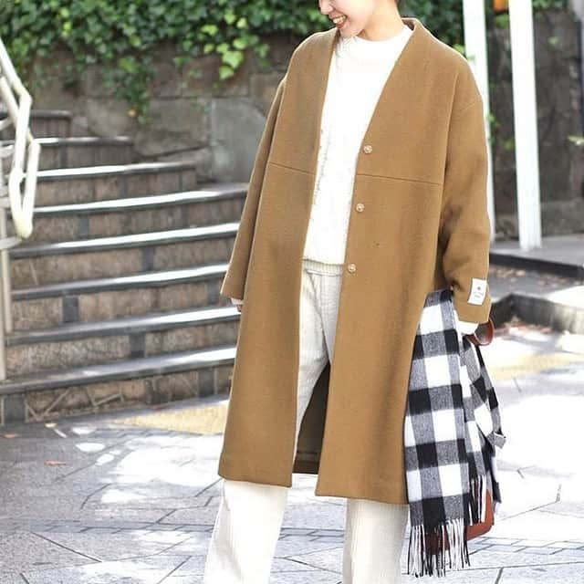 トライセクトさんのインスタグラム写真 - (トライセクトInstagram)「【journalstandard relume﻿】 ﻿ 🧥 Recommend coat 🧥﻿ ﻿ 欲しいのは、ゆったりニットも着られてすっきり着られるノーカラーコート。﻿ ﻿ トレンドのこっくりカラーに今年らしいカラーも加わり登場です♡﻿ ﻿ ✔︎coat(relume) ￥27,000+tax ﻿ No.19020462101030/19020462101130﻿ ﻿ ﻿ Tap to check item..!﻿ ﻿ オンラインストアでは続々と春物の新作の受注会を行っています🌿今すぐ使えるアイテムで一歩先を行くお洒落はいかがですか💫﻿ ﻿ ﻿ #coat﻿ #skirt﻿ #ladys﻿ #fashion﻿ #19aw﻿ #20ss﻿ #journalstandardrelume﻿ #baycrews ﻿ #fashionsnap #style」12月29日 23時54分 - baycrews