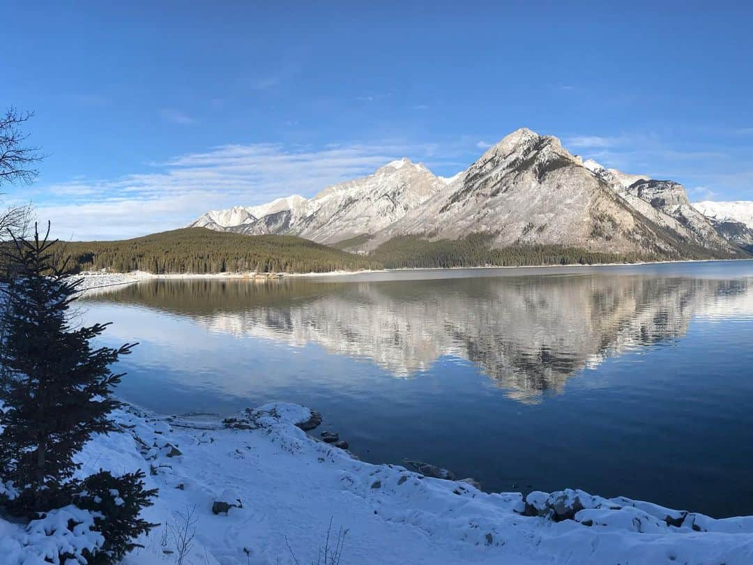 石黒エレナさんのインスタグラム写真 - (石黒エレナInstagram)「Banff . . . #Canada #banff #banffnationalpark #banffcanada #banffalberta」12月30日 2時11分 - 08elena05