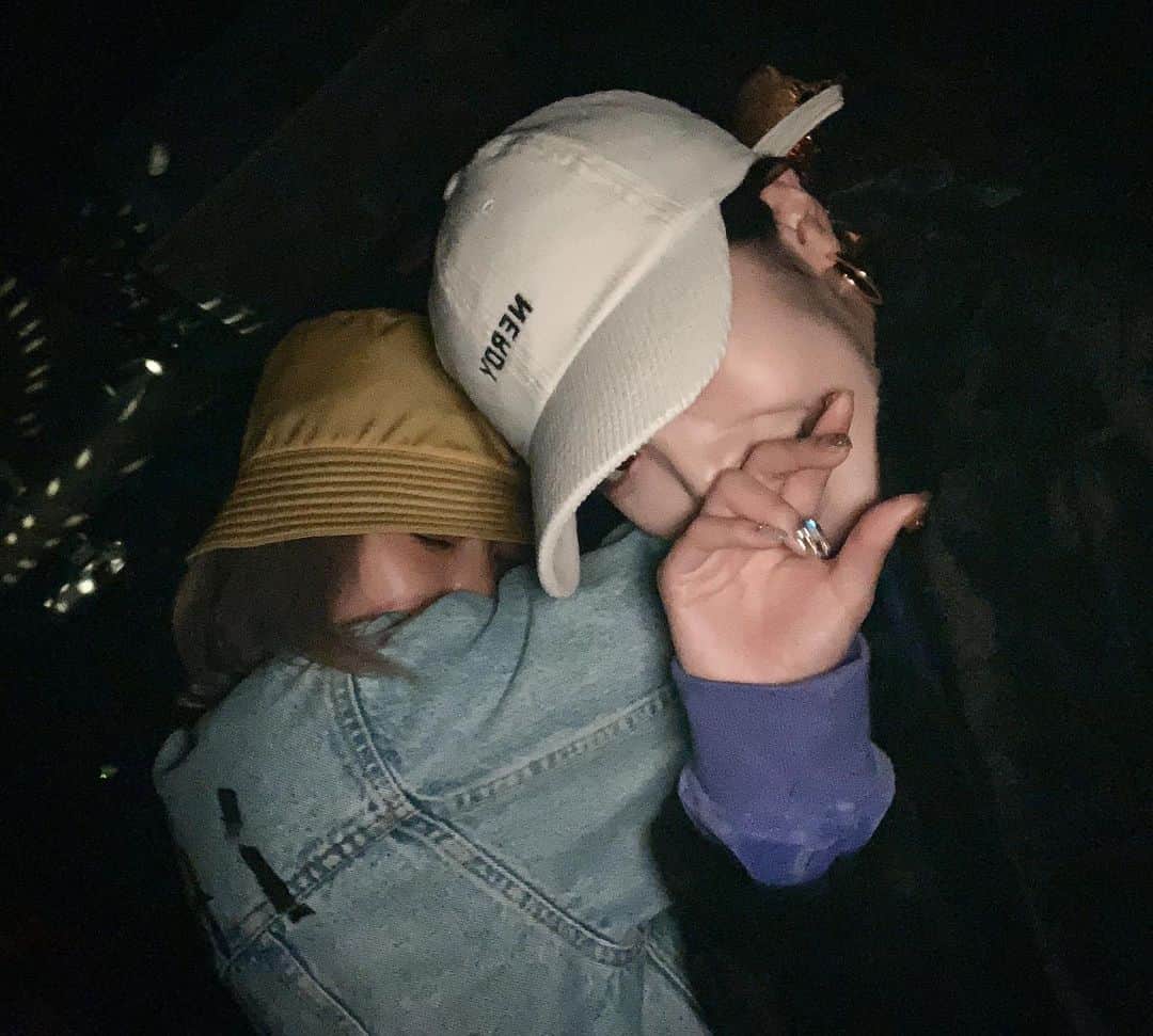 リジ のインスタグラム：「Always B with U」