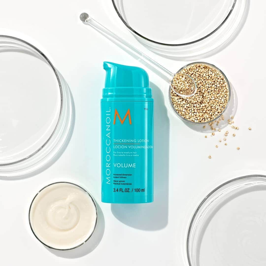 Moroccanoilさんのインスタグラム写真 - (MoroccanoilInstagram)「How to get the body you’ve always wanted? Healthy grains. 😉  Thickening Lotion is loaded with quinoa protein to help strengthen hair and thicken each individual strand for long-lasting volume. 💪」12月30日 4時01分 - moroccanoil