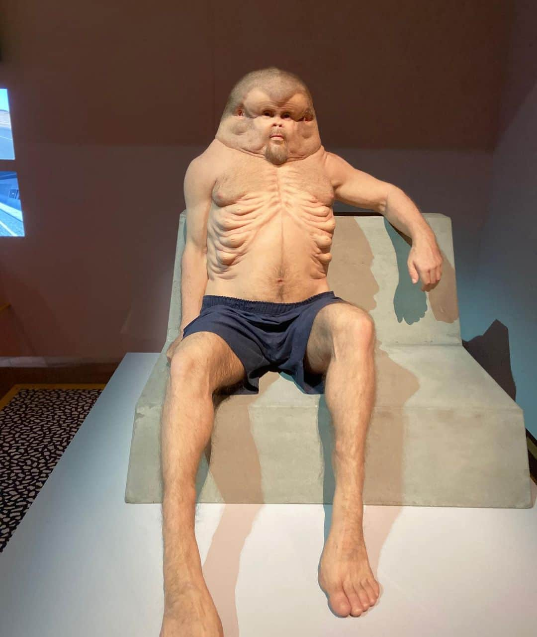 フィン・ヴォルフハルトさんのインスタグラム写真 - (フィン・ヴォルフハルトInstagram)「Just chilling wbu (artist credit @patricia.piccinini)」12月30日 14時25分 - finnwolfhardofficial