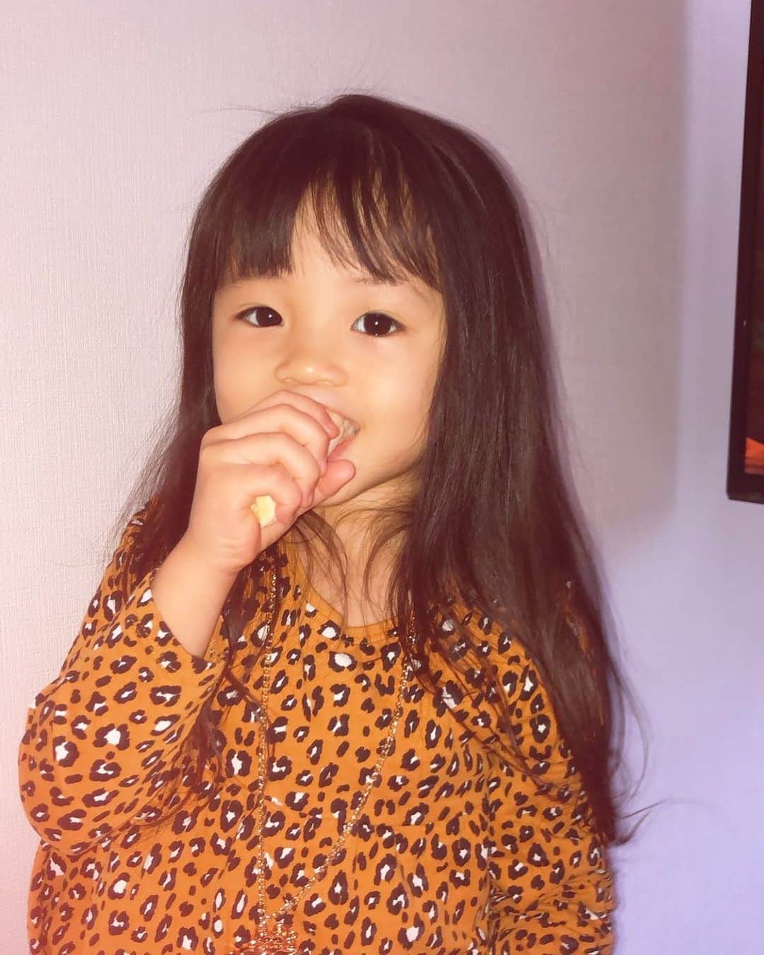 高橋ミカさんのインスタグラム写真 - (高橋ミカInstagram)「娘と、向き合って、目を見て、ちゃんと笑ってますか？？と言われた一言に、私、していないかも、、、と反省、、、、涙😭来年は、娘と、ちゃんと、向き合うぞ！！来年は、もっともっと、笑っていようね！！」12月30日 14時47分 - mikatakahashi1971