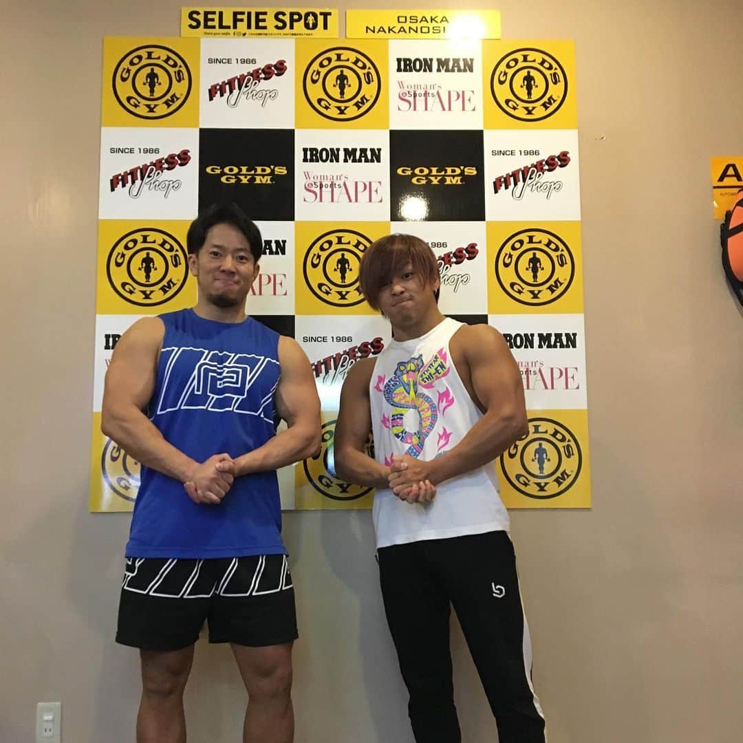 原田大輔のインスタグラム：「今年のラストトレーニングは政岡純 @msok_j との合同トレーニング  疲れ果てて最後に良いトレーニングが出来た！  おおきに。  #noah_ghc  #ゴールドジム」