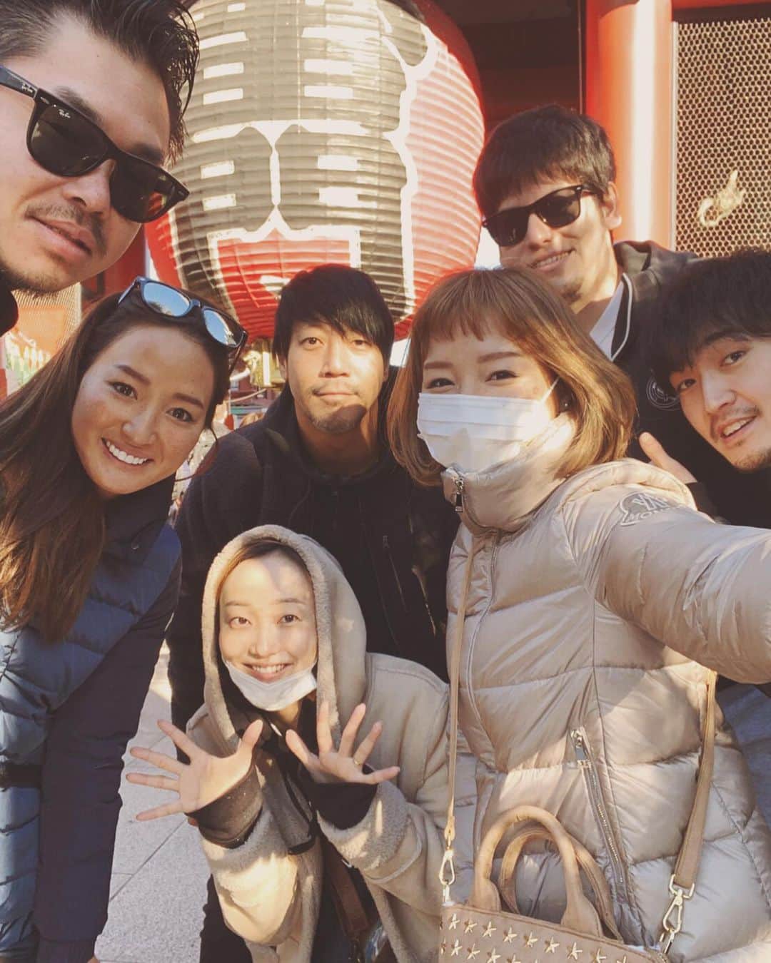 木村真野のインスタグラム：「#浅草　#毎年恒例　#2019 #お世話になりました　#来年もよろしく　#family #良いお年を」