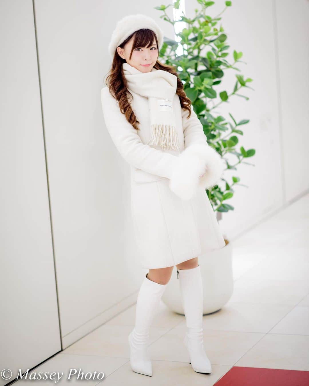 のインスタグラム：「. . . . 東京ミッドタウンで撮った写真です。 モデルは、田中優衣ちゃんです。 It is a picture taken in Tokyo Midtown. Her name is Yui Tanaka. . . #ポートレート #ポートレート女子 #ポートレートモデル #ポートレート撮影 #ポートレート部 #ポートレイト #ポトレ #被写体 #モデル #被写体モデル #写真部 #東京カメラ部 #サロンモデル #美脚 #田中優衣 #撮影会モデル #撮影会の女神さま #portrait #excellent_portraits #girlsphoto #lovers_nippon_portrait #portrait_perfection #portraitphotography #japanesegirl #japanesemodel #model #tokyogirl #good_portraits_world #모델촬영 #인물사진」