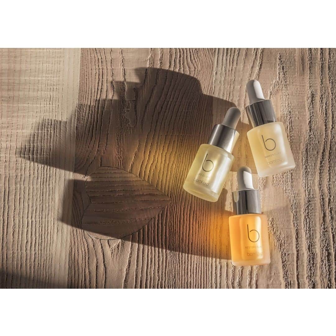 のインスタグラム：「Our powerful treatment elixirs are ideal for tackling the combination of cold weather and indoor heating that confronts us in winter. Each one targets different results in the skin, from improving hydration to reducing the appearance of fine lines and wrinkles. These precious drops can be used alone or mixed with your favourite product to boost performance – the perfect skin preparation for New Year’s Eve. #bamford #greenbeauty #skinhealth #glowingskin」
