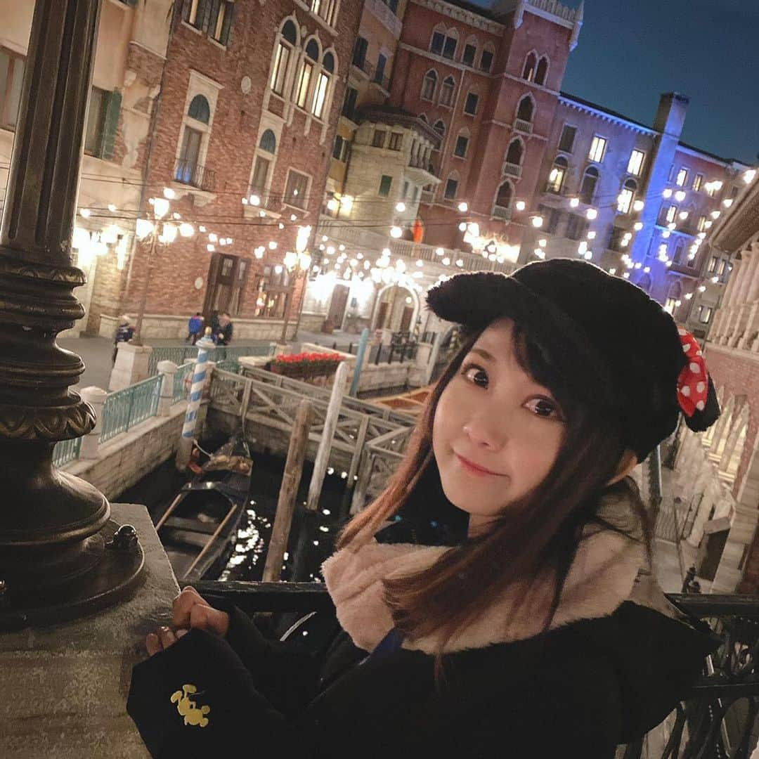 秋田知里さんのインスタグラム写真 - (秋田知里Instagram)「2019年ディズニー納め！ #disney #disneysea #秋田知里 #ディズニー #ディズニーシー」12月30日 11時50分 - akitachisato_official