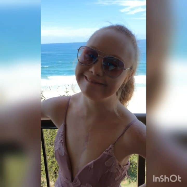 マデリン・スチュアートのインスタグラム