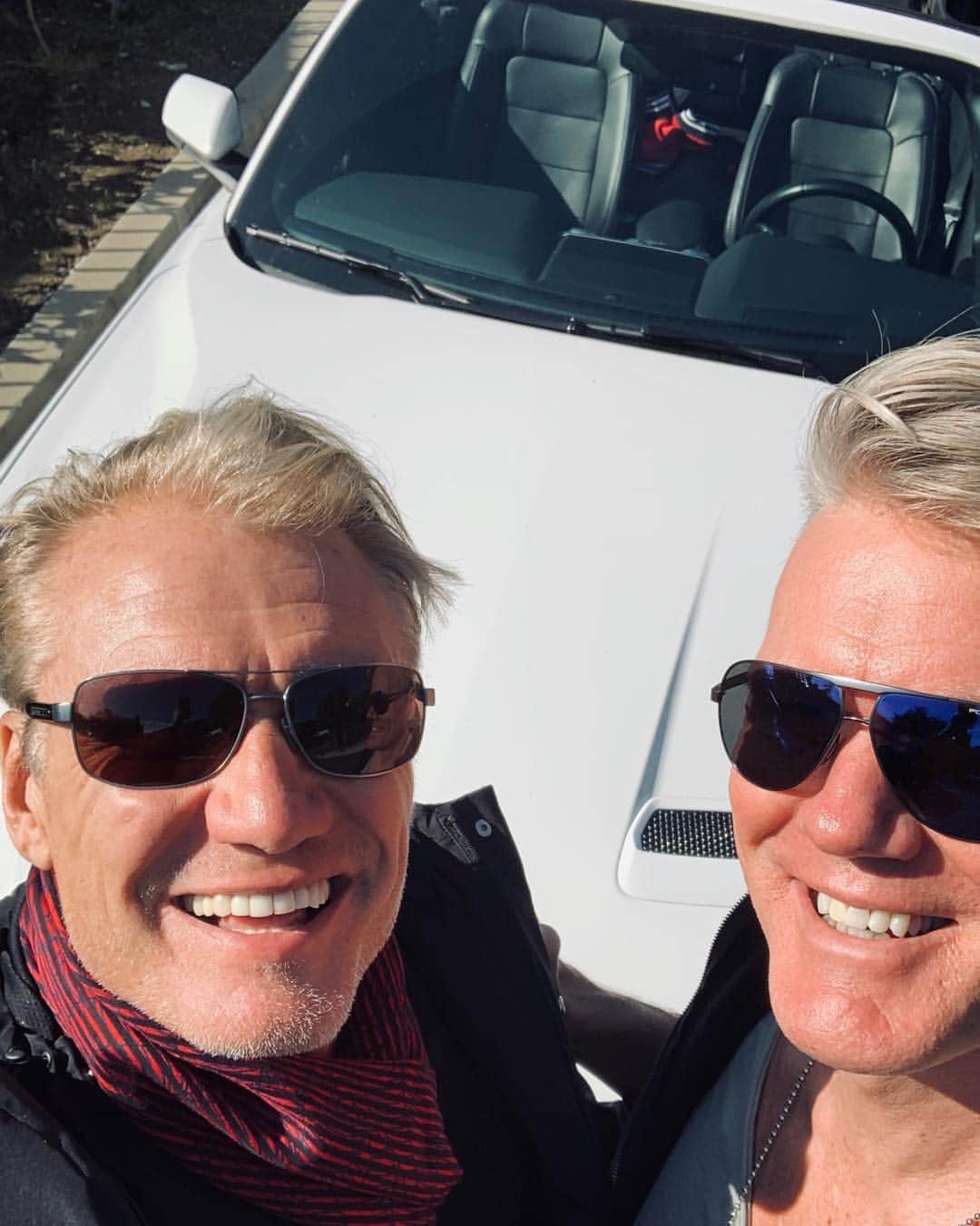 ドルフ・ラングレンのインスタグラム：「All you need is a brother and a convertible to enjoy the holidays...🎄🎄🎁🎁👍👍🇸🇪🇸🇪」