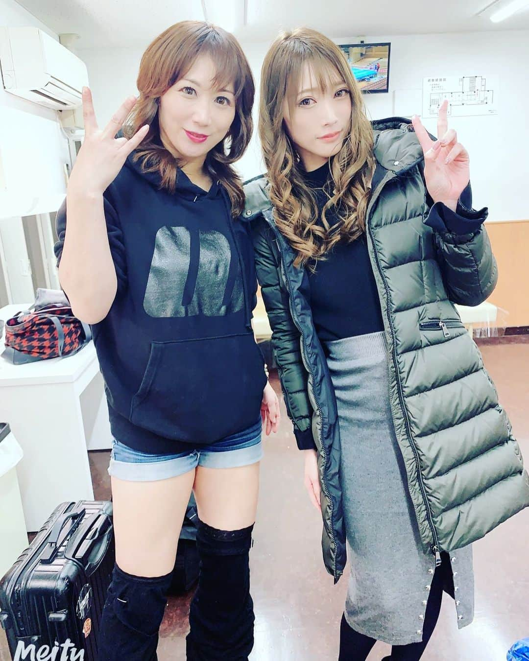 桜花由美さんのインスタグラム写真 - (桜花由美Instagram)「昨日は年内wave最終戦の後楽園大会にお越しの皆様ありがとうございました！  昨日組んだ赤井沙希選手がデカイ！ 私がリング上で小さく見えたと言われました！  そして華があってキレイ！  華があって大きいのはプロレス的に武器になる。  また組みたいっ！  そしてちゃんすの忘年会もありがとうございました！  レジーナも戻ってきたし、美味しいお酒が飲めました♪  本当に1日ありがとうございました！  #wavepro #プロレスリングwave ‪#プロレス ‬ ‪#プロレスラー ‬ ‪#女子プロレス‬ ‪#prowrestling‬ ‪#プロレスリングwave‬ #桜花由美 #波ヲタ全員集合  #波ヲタ #歌舞伎町ちゃんす #歌舞伎町女子プロレスバーちゃんす #変わった店  #面白い店 #年末  #後楽園大会 #赤井沙希  #ddtpro」12月30日 12時46分 - ohkayumi