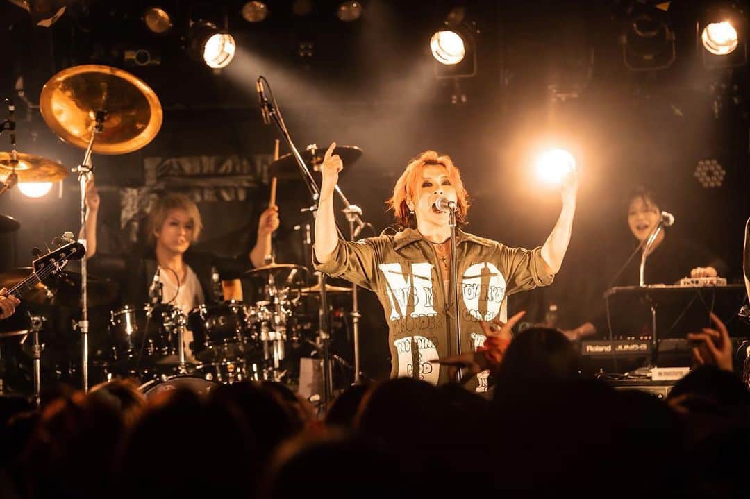 のインスタグラム：「🍊🎤」