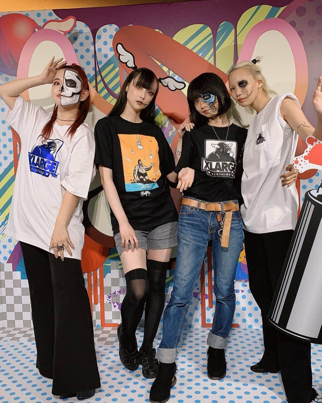 RinRinさんのインスタグラム写真 - (RinRinInstagram)「Started up this seasons’ fashion week modeling for #dfaceofficial x #xlargejp ‘s collaboration streetwear tshirts ♪  our makeup by @akiteru_nakada are inspired by #dface graffiti art . . . #rinrindoll #seibushibuya #fashionweek #japan #japanesestreetwear #streetwear #tokyo #tokyofashion #harajuku #harajukufashion #ootd #コーデ　#ファッション #artmeetslife #シブセイ　#socialdiscontent」12月30日 12時54分 - rinrindoll