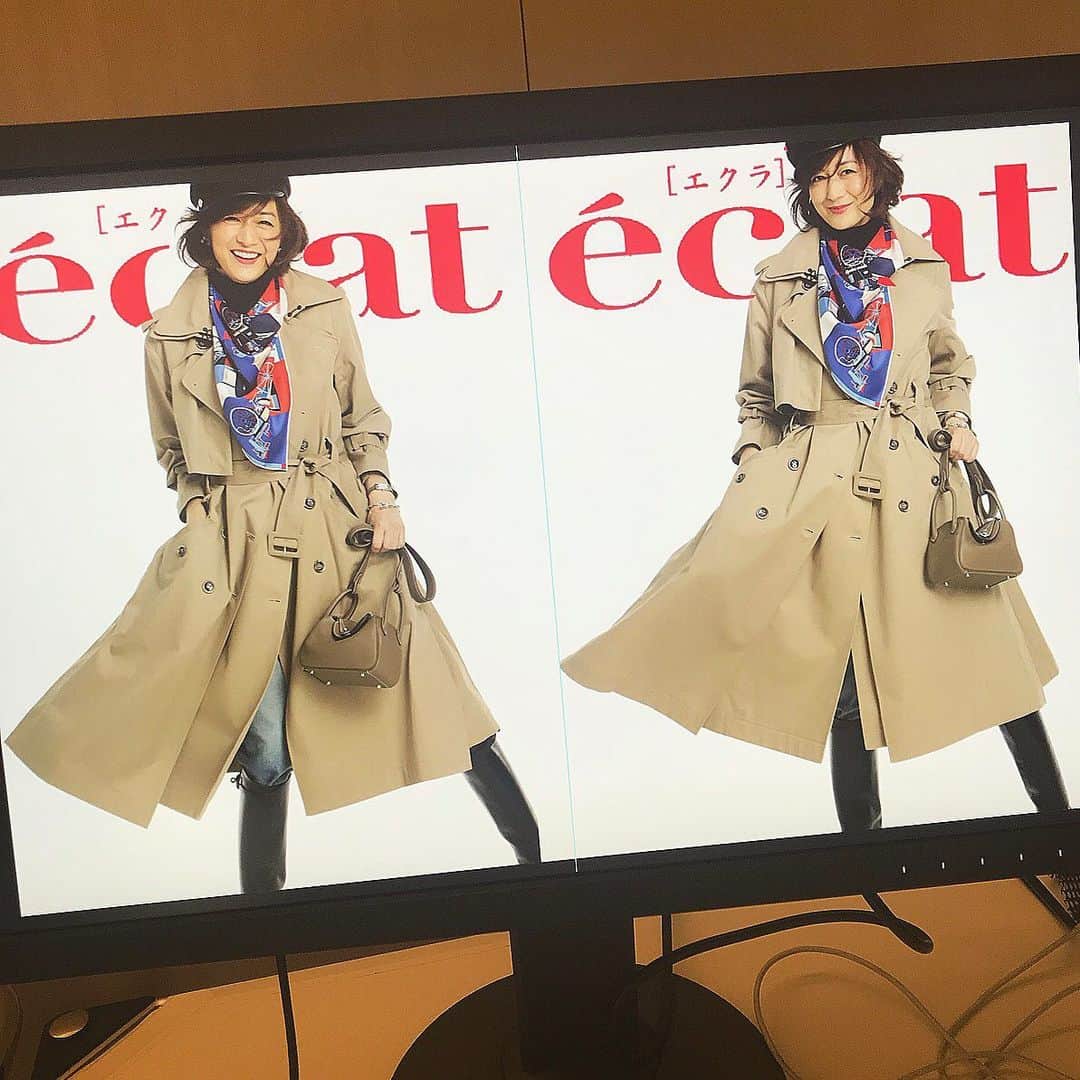 富岡佳子さんのインスタグラム写真 - (富岡佳子Instagram)「#エクラ2月号 #HERMES のキャスケットがとっても大人可愛い♡ スワイプ２枚目…今回もcoverは、2択でした。最後はやっぱり笑顔で！となり左側が選ばれたんですよ。 アイテムにタグ付けしたのでタップしてみてね。」12月30日 13時27分 - yoshikotomioka