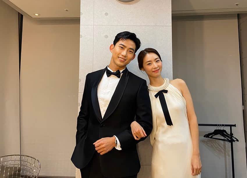 イ・ヨニのインスタグラム：「MBC연기대상 모든 수상자분들 축하드려요. 2020년 저희 드라마도 기대 많이 해주세요🤗🤗 #더게임0시를향하여」
