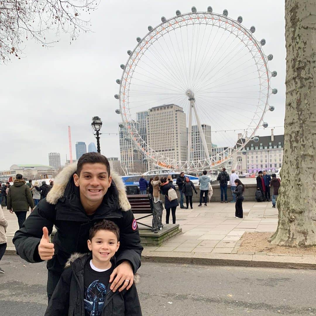 クリスチャン・ガンボアのインスタグラム：「UK#london #familytime #nottingham」