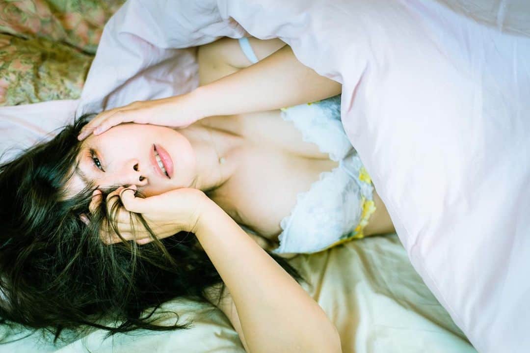 高田世莉菜さんのインスタグラム写真 - (高田世莉菜Instagram)「lingerie 📸 @toru_matsunaga  #グラビア #被写体 #model」12月31日 0時21分 - serina_0531