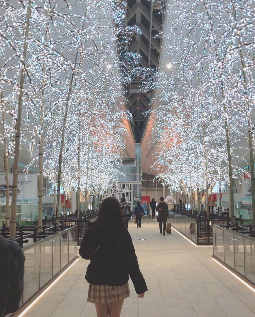 オジク さんのインスタグラム写真 - (オジク Instagram)「🤍 -」12月31日 0時27分 - kim5zic