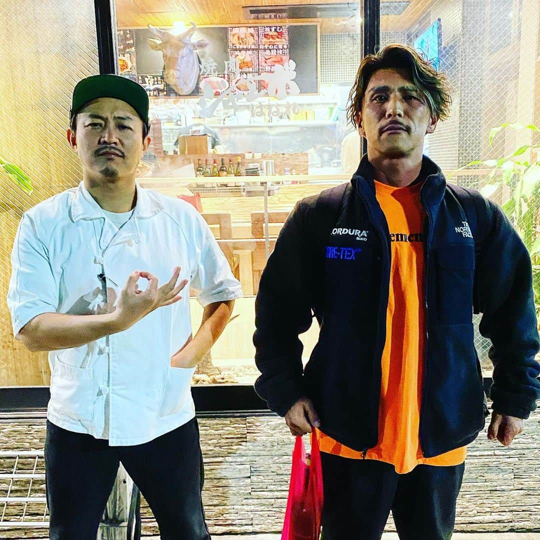 金丸佳右さんのインスタグラム写真 - (金丸佳右Instagram)「今年の肉納め🥩  やっぱり今年もジャンボ最高でした❗️ 来年もよろしくお願いします🤲  新年はジャンボ特製金丸丼❗️忘れないでくださいね😅  #ジャンボ #焼肉 #yakiniku #No. 1 #supreme #vetements #nike #workout」12月31日 0時42分 - marumaru5528