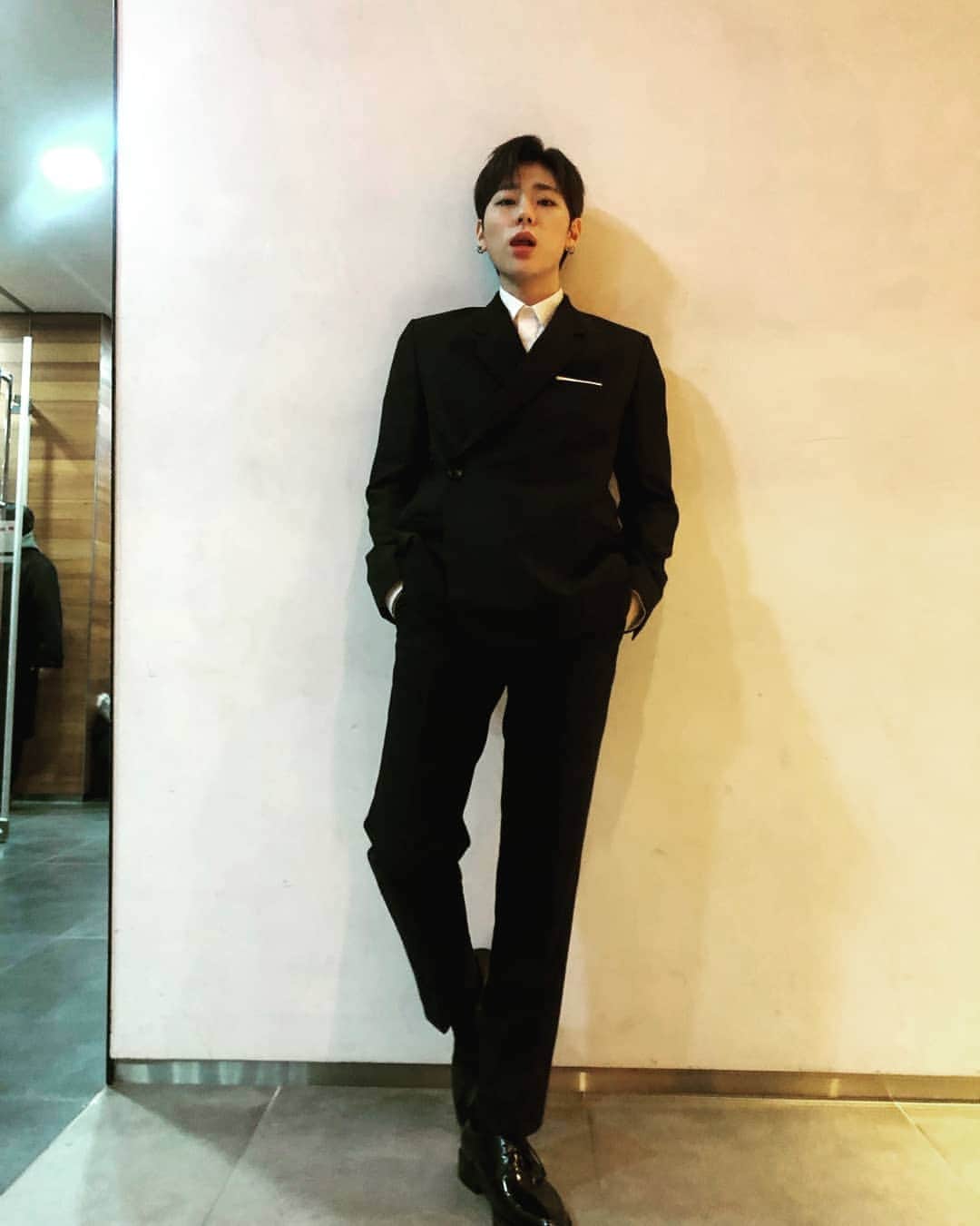 ジコさんのインスタグラム写真 - (ジコInstagram)「사람들 온다 빨리 빨리」12月30日 18時14分 - woozico0914