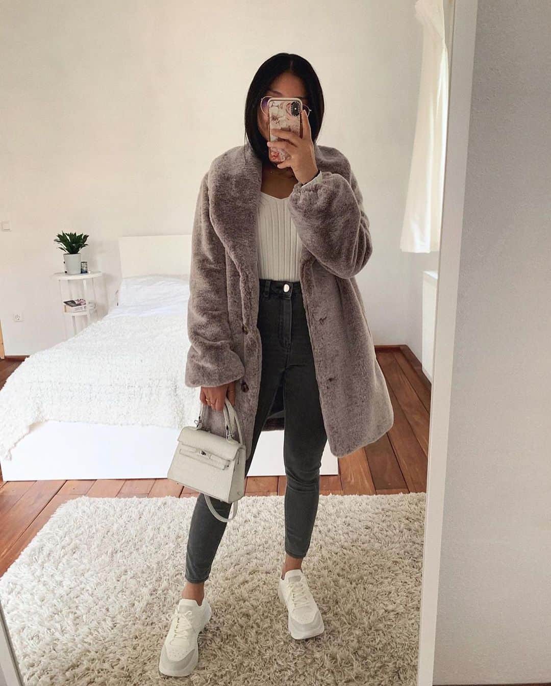 Angel™さんのインスタグラム写真 - (Angel™Instagram)「Which item would you add to your shopping list? Credit @thanyaw #americanstyle #winterfashion #winteroutfits #onlineshopping #fashion #style ❤️ #asaqueen」12月30日 19時03分 - americanstyle
