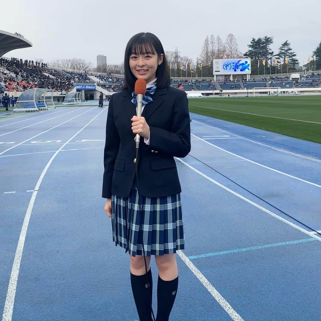 森七菜さんのインスタグラム写真 - (森七菜Instagram)「第98回全国高校サッカー選手権大会、開幕しましたっ⚽️ 午前中は雨が降っていて、天気の子のヒロインとしてはこのままではマズイ！ということで、一生懸命晴れを祈っていたら、無事やみました⛅️良かった😭😭 明日も会場へ応援に行きまーす📣決勝の日までよろしくお願いします🙇‍♀️ #全国高校サッカー選手権大会 #応援マネージャー #開幕式 #開幕戦 #天気の子 #雨やんで良かった」12月30日 19時34分 - morinana_official