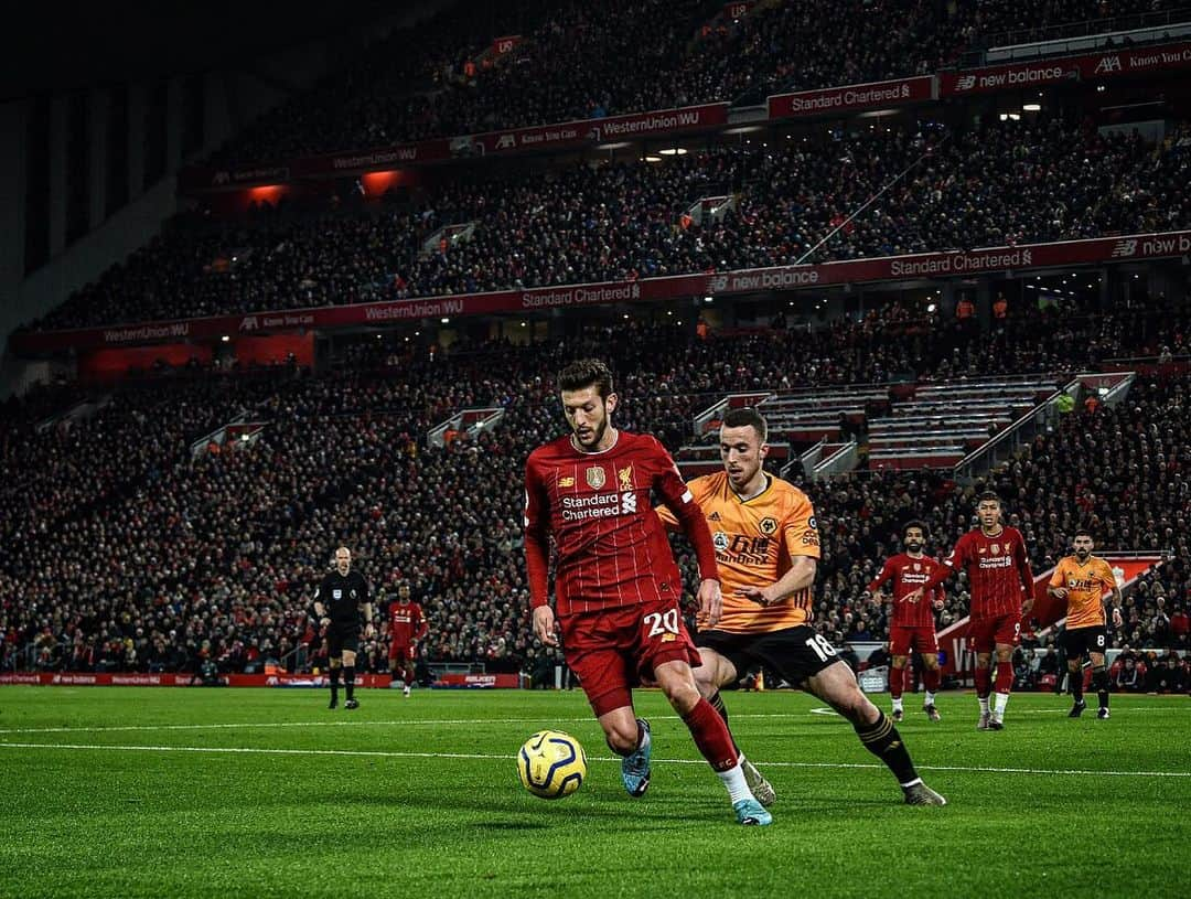 リヴァプールFCさんのインスタグラム写真 - (リヴァプールFCInstagram)「55 points from 57. ❤️ these Reds! 🙌 #LFC #LiverpoolFC #Liverpool #PremierLeague #BPL #Anfield」12月30日 19時35分 - liverpoolfc