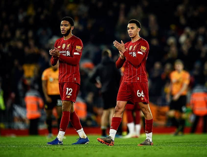 リヴァプールFCさんのインスタグラム写真 - (リヴァプールFCInstagram)「55 points from 57. ❤️ these Reds! 🙌 #LFC #LiverpoolFC #Liverpool #PremierLeague #BPL #Anfield」12月30日 19時35分 - liverpoolfc