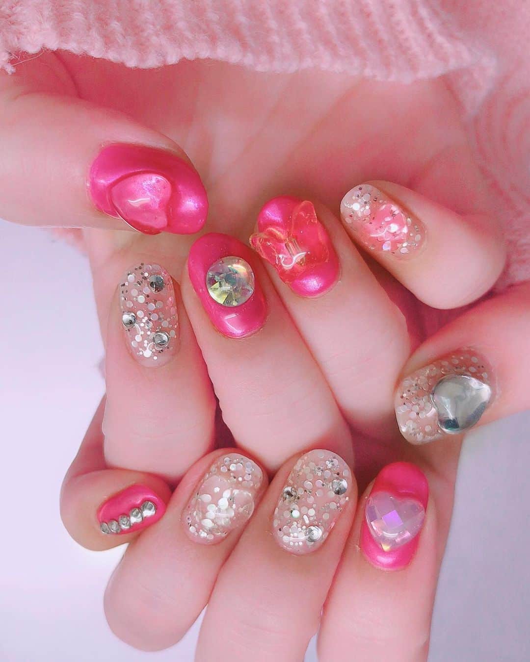 えのきどひろのさんのインスタグラム写真 - (えのきどひろのInstagram)「💖💘💝💓🦋💕 . [November] #nail#pinknails#mirrornails」12月30日 19時35分 - hirono.nyan.xoxo
