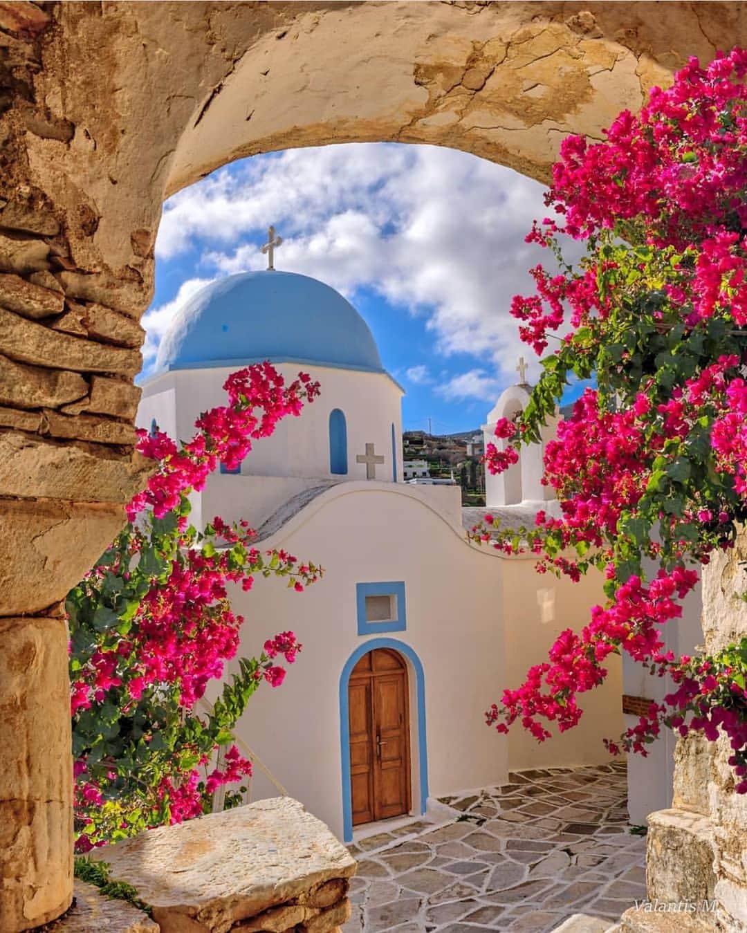 Wonderful Placesさんのインスタグラム写真 - (Wonderful PlacesInstagram)「Beautiful Paros Island! Follow ✨@thegreek.islands✨ for stunning posts like these! Follow ✨@thegreek.islands✨ . Pictures by @minogiannisvalantis」12月31日 1時19分 - wonderful_places