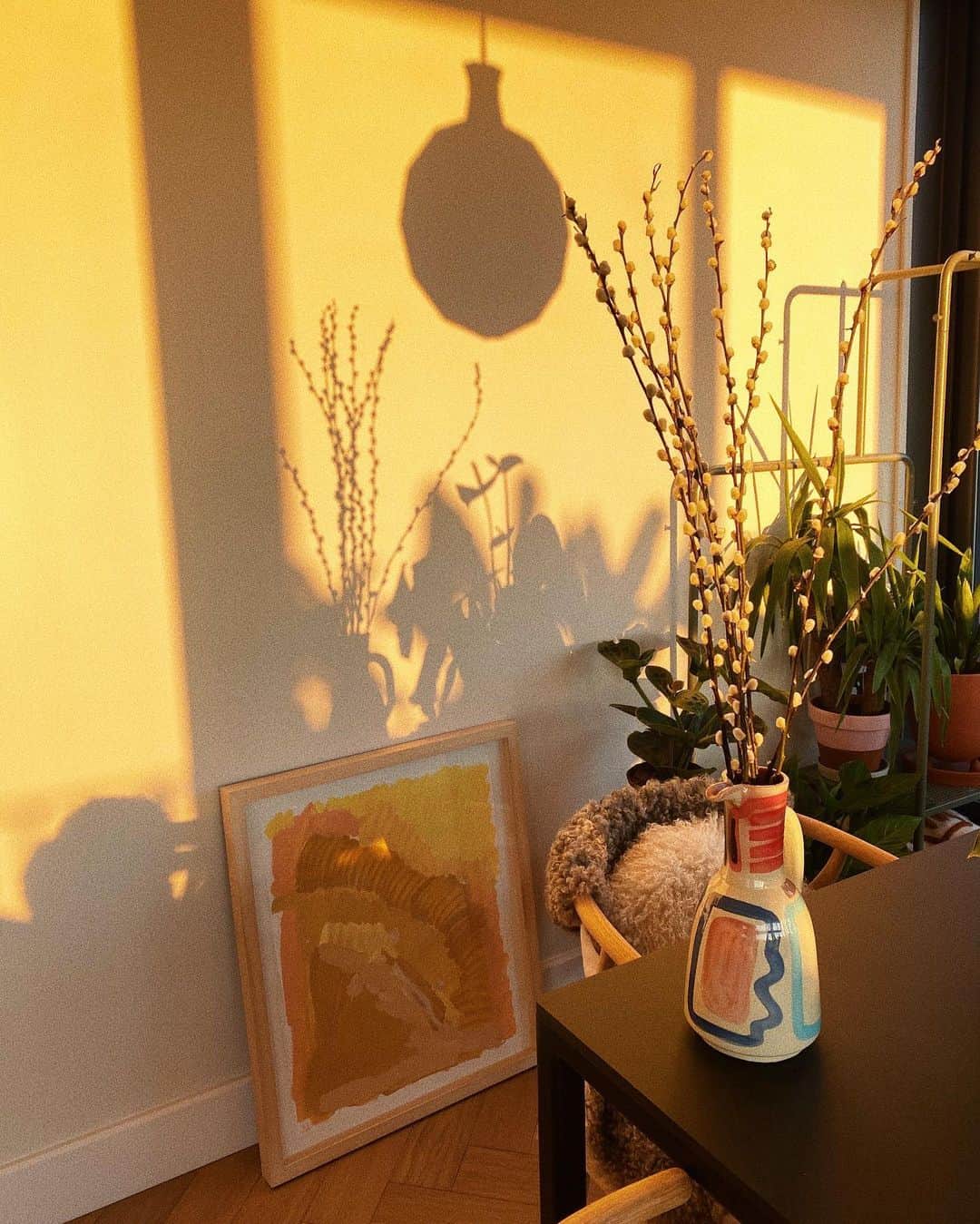 Estée Lalondeのインスタグラム：「My golden little heaven 🏠🌞💛🌅 #ELhome」