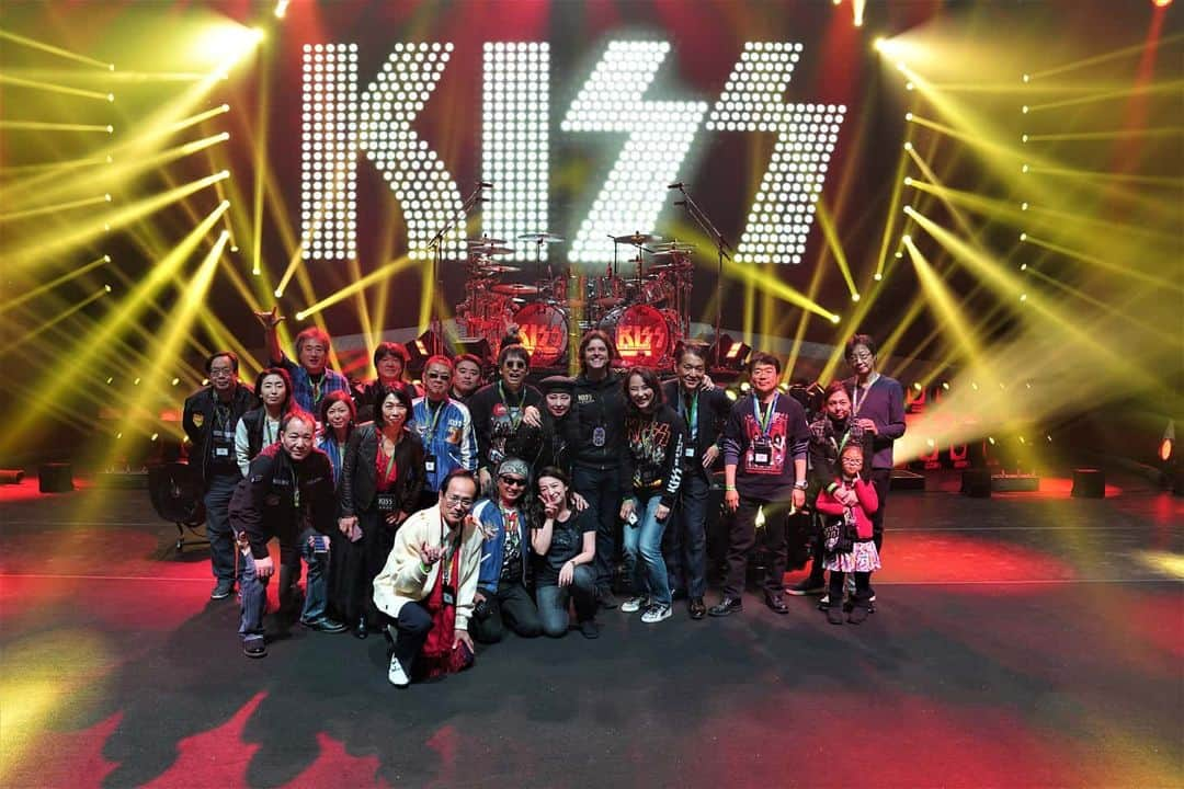 KISSさんのインスタグラム写真 - (KISSInstagram)「#KISS Ultimates on stage at #Sendai, #Japan show.  2020 Ultimate #KISSARMY Experiences are on sale now at KISSOnline.com.」12月30日 20時25分 - kissonline