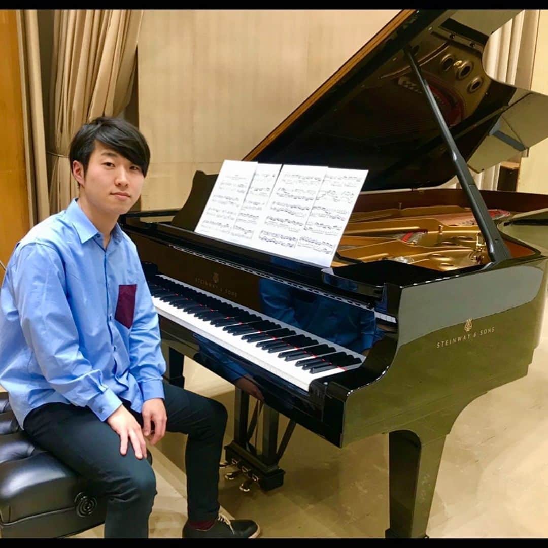 パスピエのインスタグラム：「いよいよ明日12月31日オンエア△ NHK FM 「パスピエ・成田ハネダのROCK to the CLASSIC」 是非ご覧ください◯」